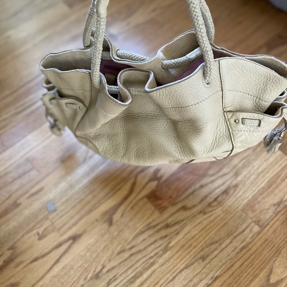 Cole Haan leather diaper bag w/ waterproof lining - Picture 11 of 16